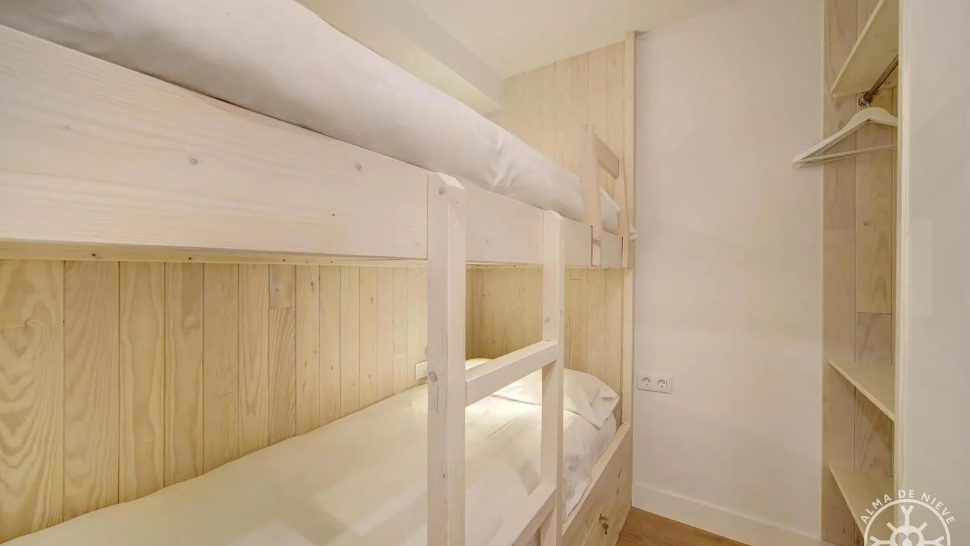 Orri En Baqueira Apartment Naut Aran